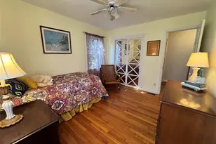 51 Bayway Ave, Bay Shore, NY 11706 - Photo 16