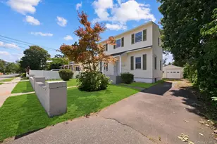 50 Bittermint St, Islip, NY 11751 - Photo 4