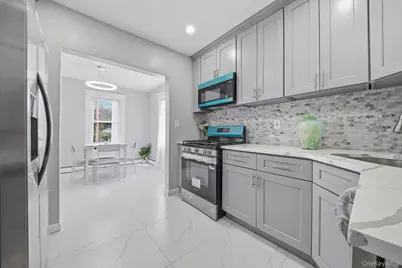 50 Bittermint Street, Islip, NY 11751 - Photo 12