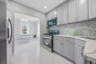 50 Bittermint St, Islip, NY 11751 - Photo 12