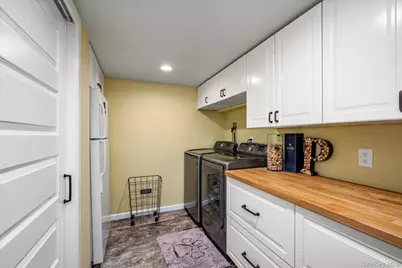 1415 Gaston Street, Wantagh, NY 11793 - Photo 18