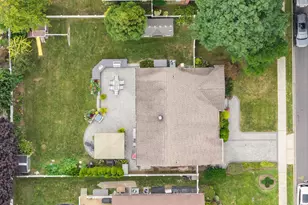 1415 Gaston St, Wantagh, NY 11793 - Photo 32