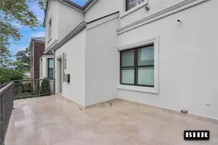 190 Kensington St, Brooklyn, NY 11235 - Photo 14
