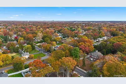 221 S Lake Avenue #3A, Nesconset, NY 11767 - Photo 6