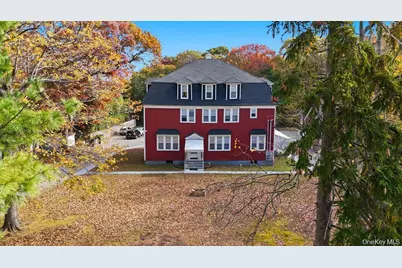 221 S Lake Avenue #3A, Nesconset, NY 11767 - Photo 2
