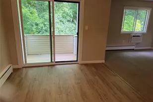 19 Scarborough Ln, Wappingers Falls, NY 12590 - Photo 6
