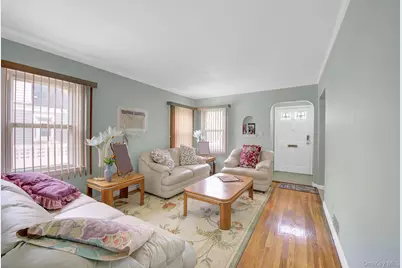 409 Saint Agnes Place, Franklin Square, NY 11010 - Photo 6