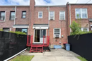 215-16 46th Ave, Bayside, NY 11361 - Photo 16