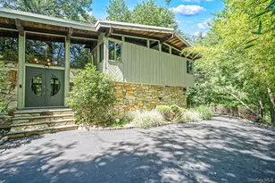 [Address not provided], Smithtown, NY 11787 - Photo 18