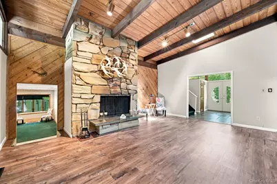 [Address not provided], Smithtown, NY 11787 - Photo 32