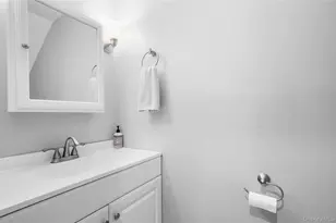 213 Springmeadow Dr, Holbrook, NY 11741 - Photo 14