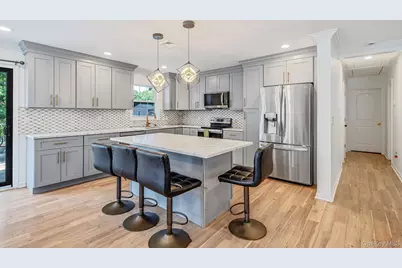 5 Curtis Court, Mastic, NY 11950 - Photo 6