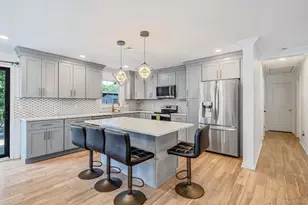 5 Curtis Ct, Mastic, NY 11950 - Photo 6