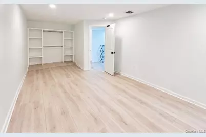 5 Curtis Court, Mastic, NY 11950 - Photo 18