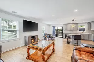 5 Curtis Ct, Mastic, NY 11950 - Photo 4