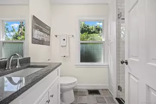 72 Main St, Salisbury, CT 06068 - Photo 24
