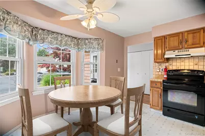17 Revere Drive, Sayville, NY 11782 - Photo 4