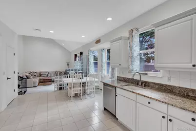 106 Paul Drive, Holbrook, NY 11741 - Photo 20