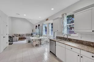 106 Paul Dr, Holbrook, NY 11741 - Photo 20