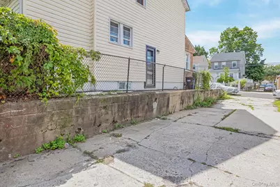200-06 115th Avenue, Saint Albans, NY 11412 - Photo 20