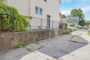 200-06 115th Ave, Saint Albans, NY 11412 - Photo 20