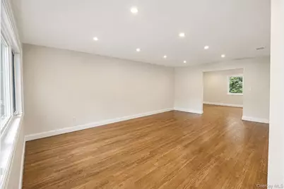 441 Roslyn Road, East Williston, NY 11596 - Photo 18