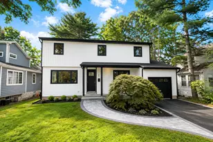 441 Roslyn Rd, East Williston, NY 11596 - Photo 4