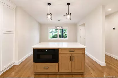 441 Roslyn Road, East Williston, NY 11596 - Photo 12