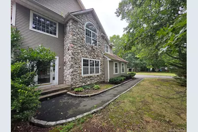 16 Jacobsen Court, Medford, NY 11763 - Photo 1
