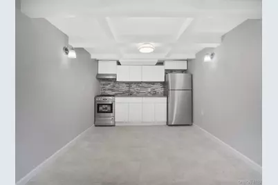 169 Santa Barbara, Lindenhurst, NY 11757 - Photo 6