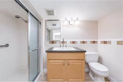 1024 68th Street, Brooklyn, NY 11219 - Photo 12