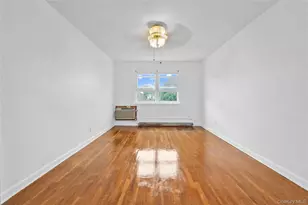 62-12 69th Pl, Middle Village, NY 11379 - Photo 18