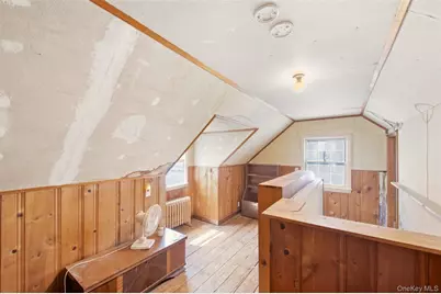 573 Grove Place, Oceanside, NY 11572 - Photo 14