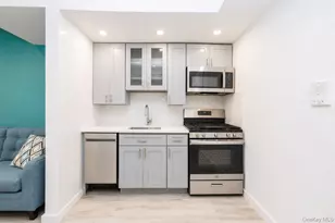2261 Palmer Ave, New Rochelle, NY 10801 - Photo 2