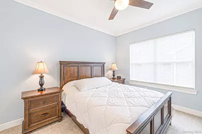 14 Park Drive S, East Islip, NY 11730 - Photo 32