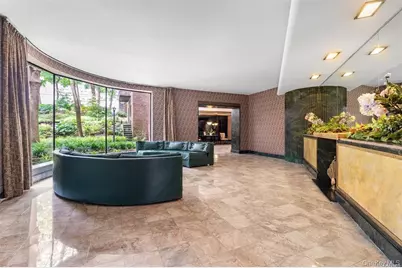 69-10 Yellowstone Boulevard #202, Forest Hills, NY 11375 - Photo 4