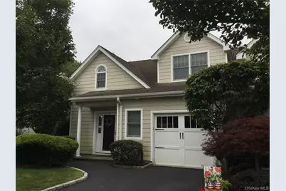 32 Coral Lane, Sayville, NY 11782 - Photo 2