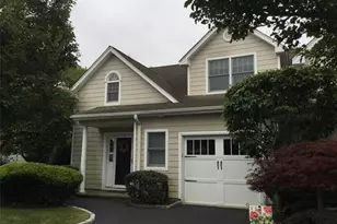 32 Coral Ln, Sayville, NY 11782 - Photo 2