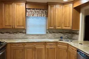 32 Coral Ln, Sayville, NY 11782 - Photo 6
