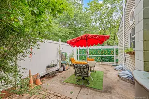 55 Inwood Ave, Selden, NY 11784 - Photo 4