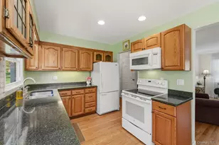 128 Lime Ridge Rd, Poughquag, NY 12570 - Photo 12