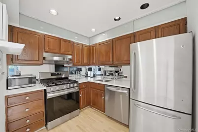 149 Fenimore Road #B2, Mamaroneck, NY 10543 - Photo 16