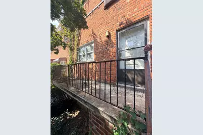 4200 E Tremont Avenue, Bronx, NY 10465 - Photo 2
