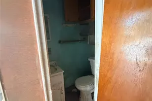 4200 E Tremont Ave, Bronx, NY 10465 - Photo 8