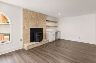33 Buckingham Cir, Rock Hill, NY 12775 - Photo 4