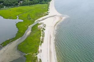 69 Squiretown Rd, Hampton Bays, NY 11946 - Photo 20