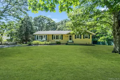 69 Squiretown Road, Hampton Bays, NY 11946 - Photo 2