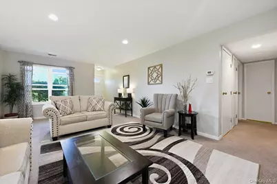 175 Main Avenue #167, Wheatley Heights, NY 11798 - Photo 6