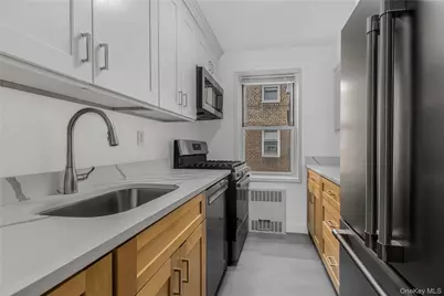 70 Locust Avenue #B508, New Rochelle, NY 10801 - Photo 8