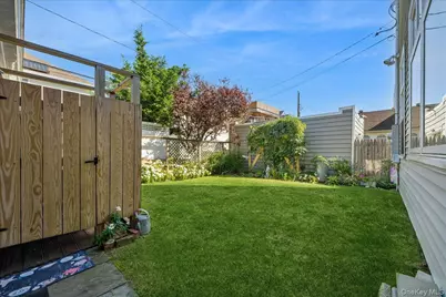 729 W Penn Street, Long Beach, NY 11561 - Photo 4